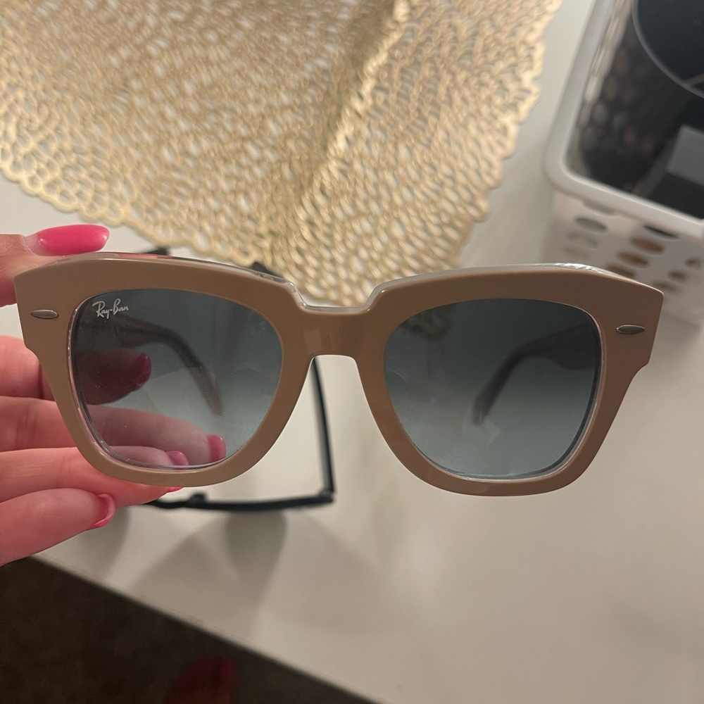 State Street Ray-Bans Beige